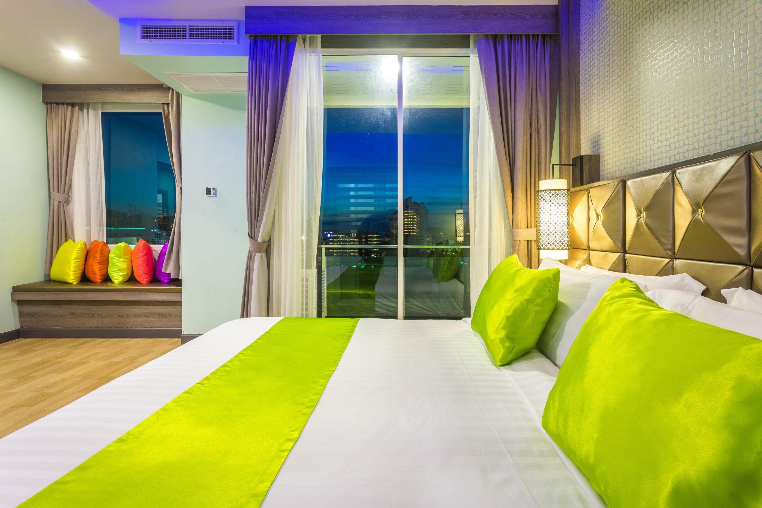 Add Plus Hotel&Spa Patong Extérieur photo