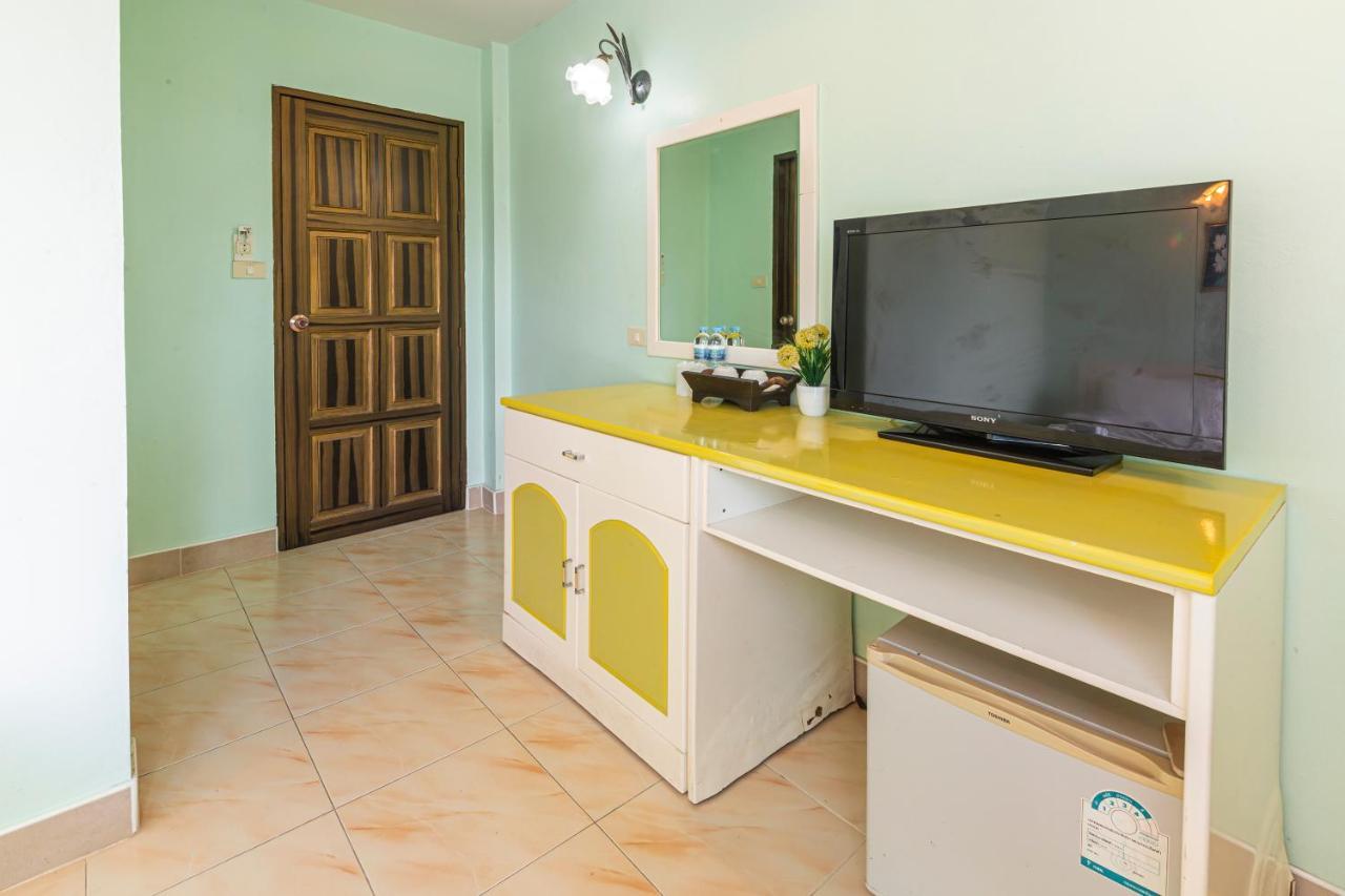 Add Plus Hotel&Spa Patong Extérieur photo
